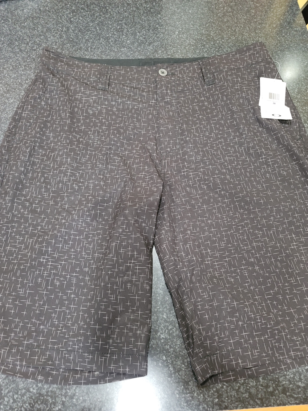 Oakley Men's Black Patterned Flat-Front Shorts